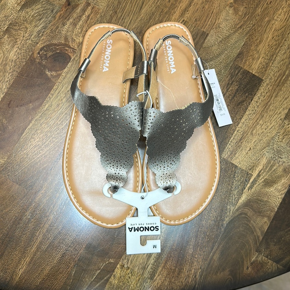 🆕 NWT WOMEN’S SONOMA THONG SANDALS SIZE M 7-8